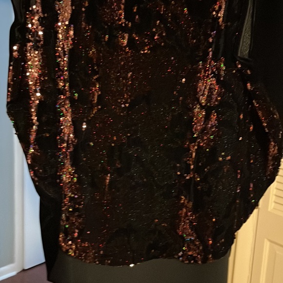 Women’s elegant dress, back is longer and beautiful thin velvet black - Picture 5 of 9